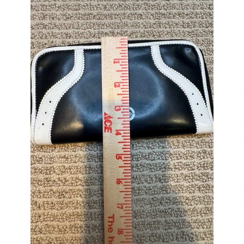 Ecko Unltd Wallet Lot 2pc Black White Perforated Rhino Logo‎ Wristlet Zip Around